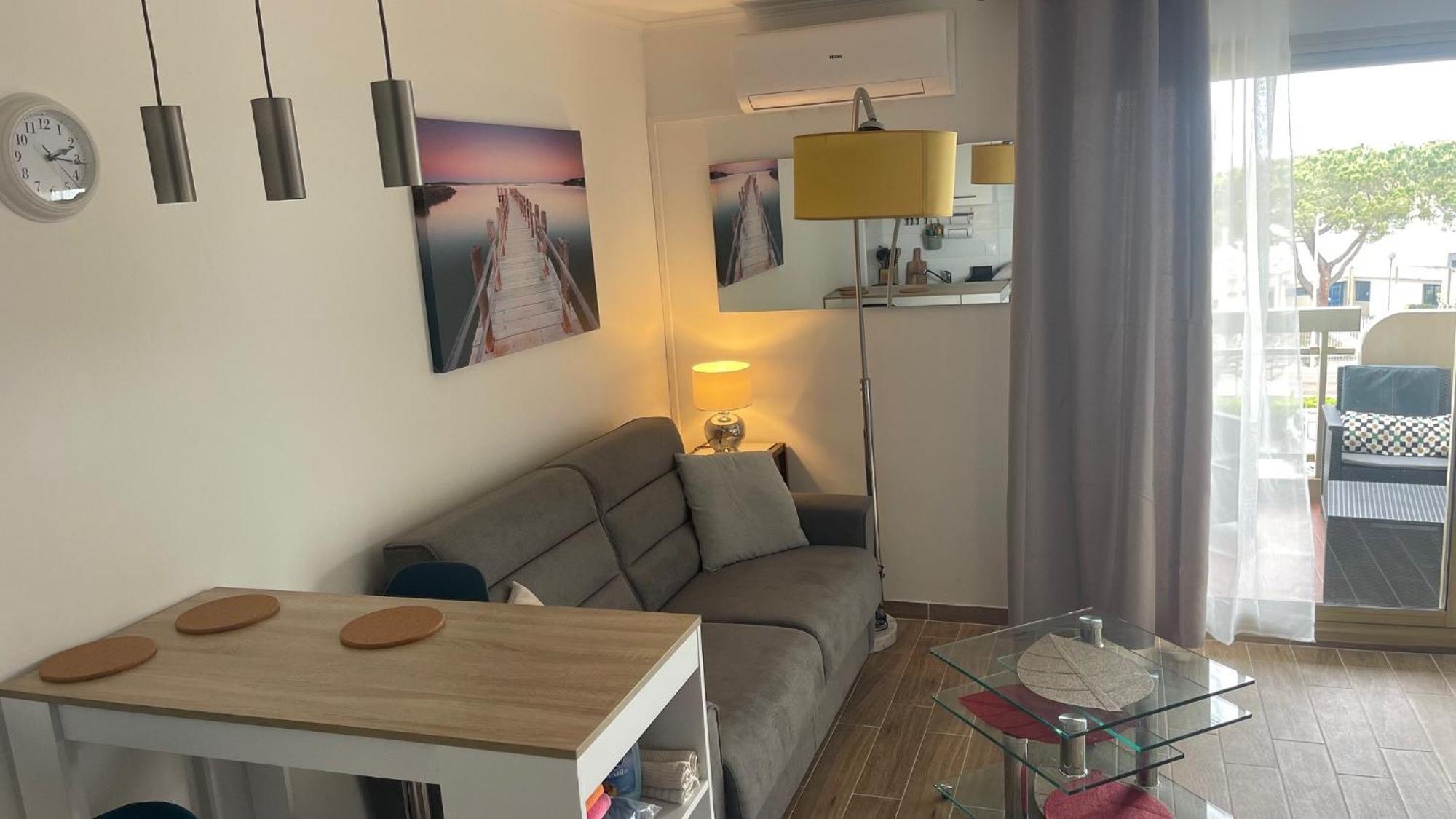 Joli Studio Vue Mer, Piscine, Tennis, Parking 昂蒂布 外观 照片